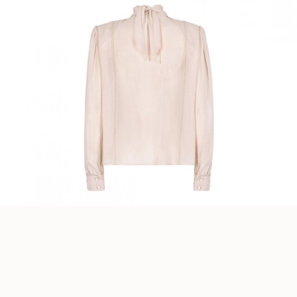 Fendi blouse {taking all offers - Picture 2 of 4